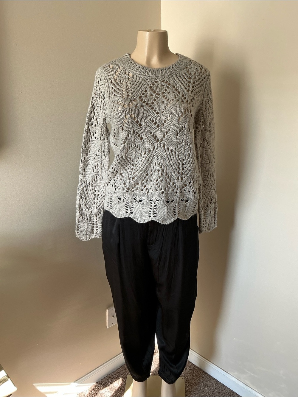 Chelsea & Theodore Open-Knit Light Gray Women's Sweater